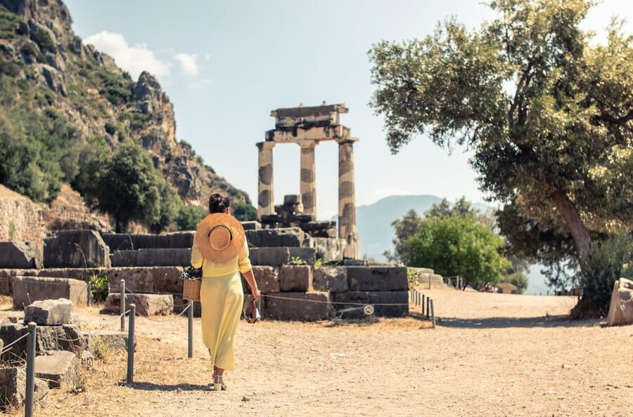 From Athens: Private Delphi and Thermopylae Guided Day Trip - Why this private Delphi day trip works