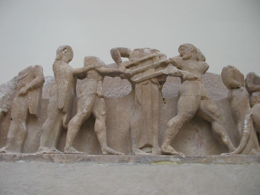 From Athens: Private Delphi and Thermopylae Guided Day Trip - What the $371 price includes