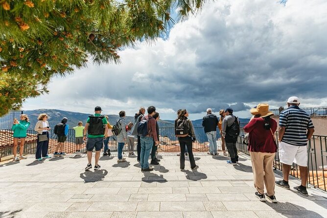 From Athens: Small-Group Delphi, Museum & Arachova Day Trip - How the guiding style affects the experience