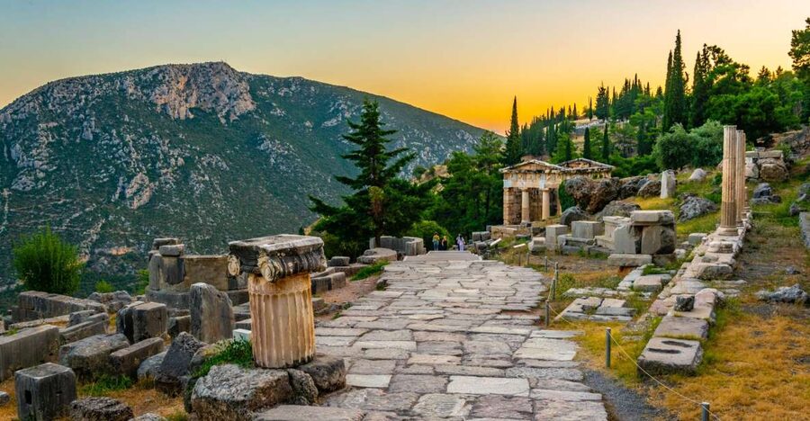From Athens: Temple of Apollo and Oracle Delphi Day Trip - From Athens through Boeotia and Thebes