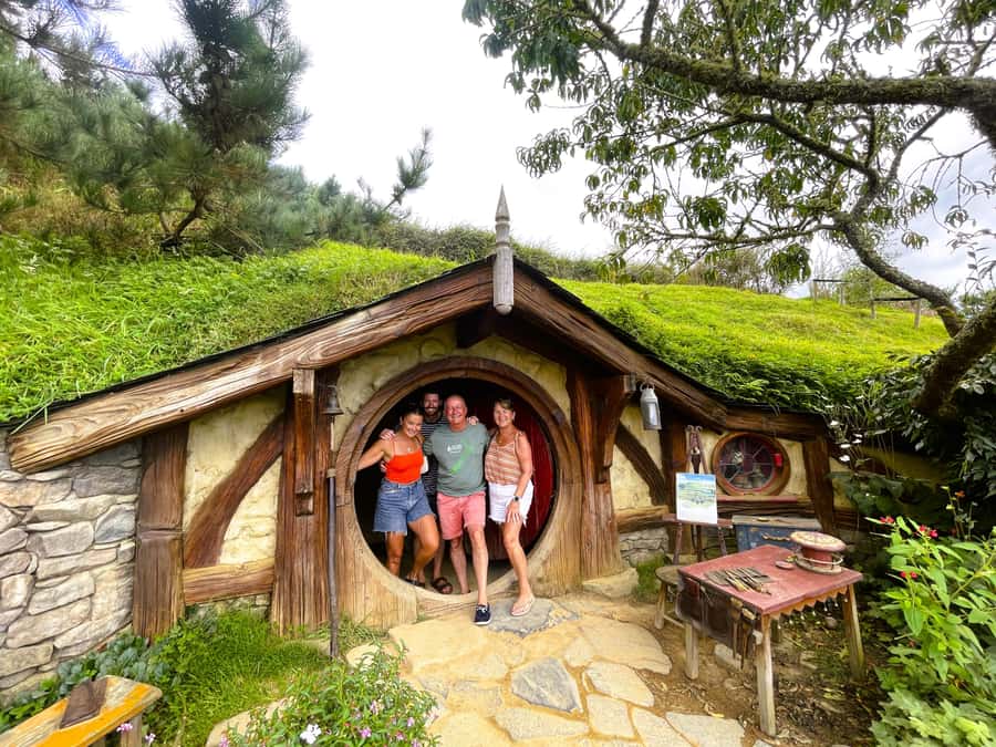 From Auckland: Hobbiton Movie Set Full-Day Trip - Key points to know