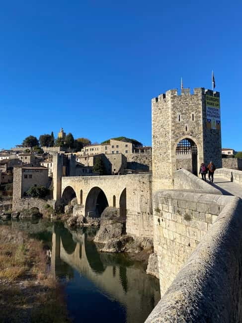 From Barcelona: Girona, Besalú & Medieval Villages Day Trip - A Catalan lunch between the villages