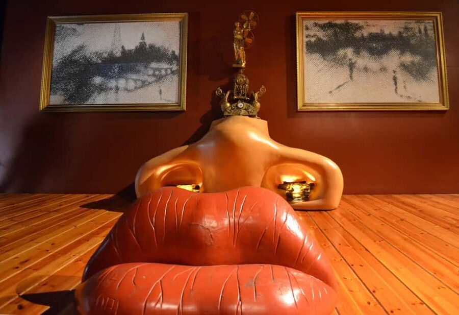 From Barcelona: Girona&Dalí Museum Day Trip with Small Group - Figueres and the surreal world of Salvador Dalí
