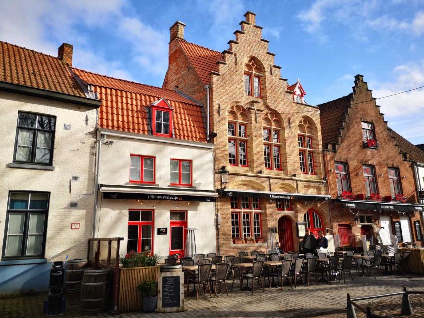 From Brussels: Bruges Day Trip with Boat Tour Option (ENG) - Minnewater and the Begijnhof