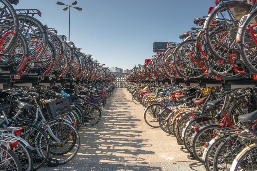 From Brussels: Day Trip to Amsterdam with Canal Boat Cruise - A guided look at Dam Square and old Amsterdam