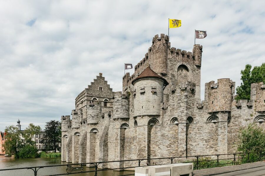 From Brussels: Guided Day Trip to Bruges and Ghent - Who should book this day trip?