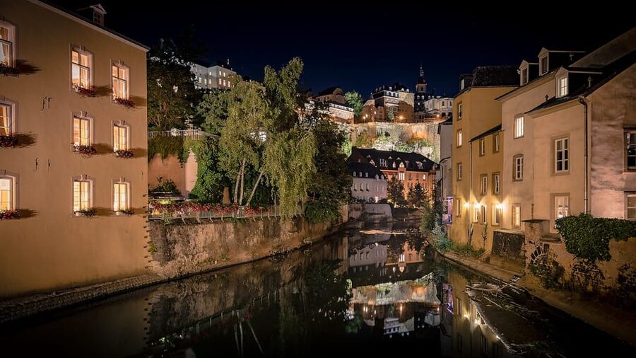 From Brussels: Guided Day Trip to Dinant and Luxembourg - Free time for lunch and your own route