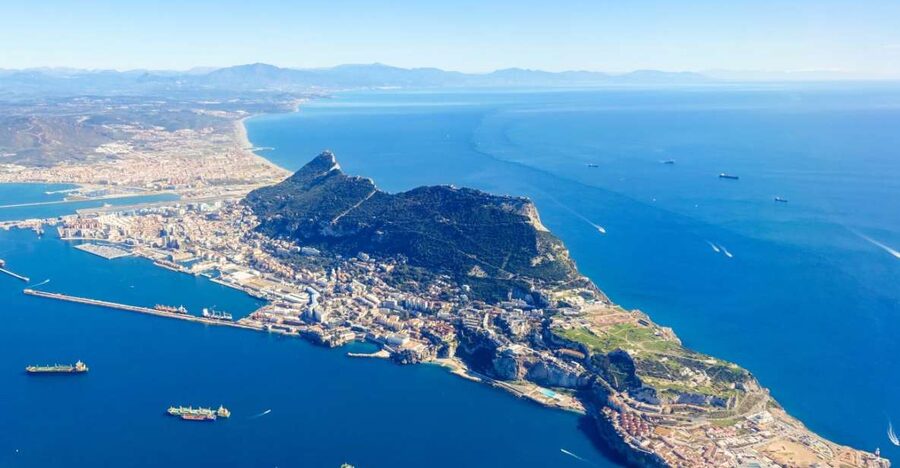 From Cadiz/El Puerto/Jerez: Gibraltar Sightseeing Day Trip - Main Street, the cathedral, and Botanic Park
