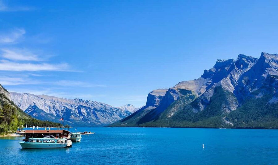 From Calgary/Canmore: Banff National Park Premium Day Trip - The ride from Calgary or Canmore
