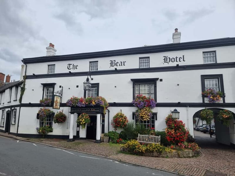 From Cardiff: Wye Valley and Brecon Beacons Full-Day Trip - Brecon town and its canal