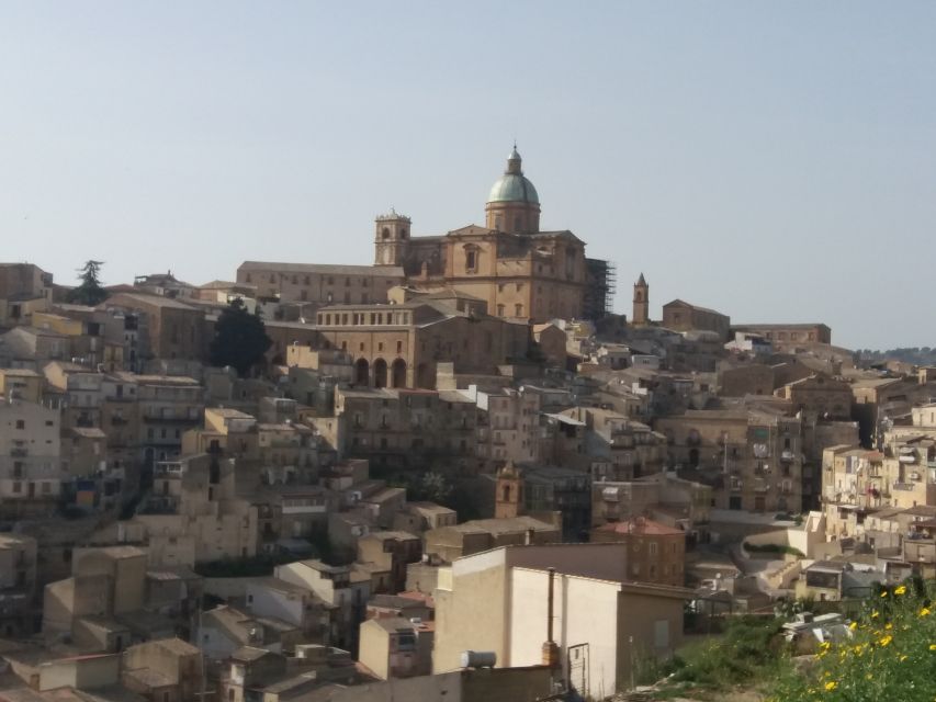From Catania: Agrigento and Piazza Armerina Full-Day Trip - Leaving Catania in a minivan for Agrigento