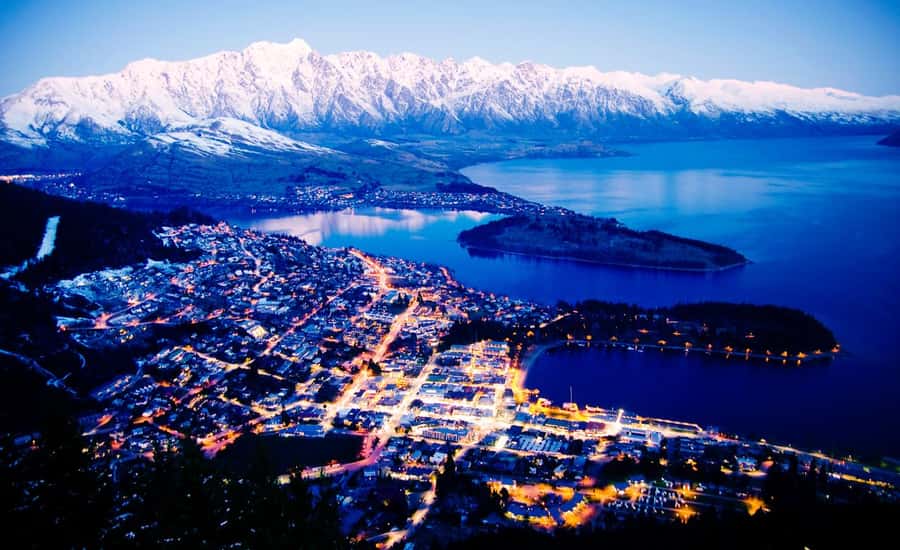 From Christchurch: Queenstown via Tekapo & Mt Cook Day Trip - Fairlie Bakehouse and the first food break