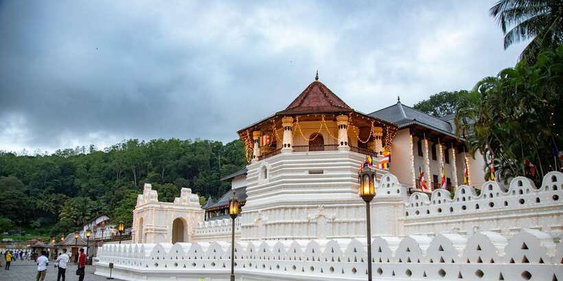 From Colombo: Kandy Full-Day Trip - Pinnawala and the elephant question