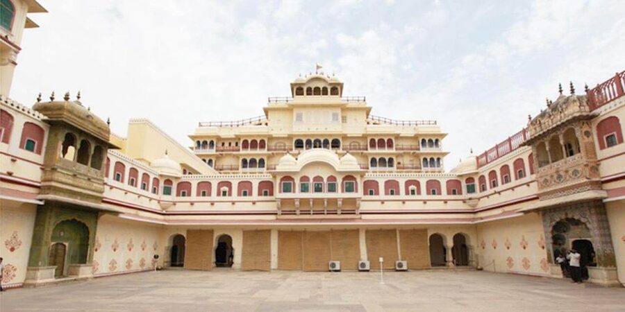 From Delhi: Jaipur Day Trip by Fast Train or Private Car - Amber Fort: give the first major sight your attention