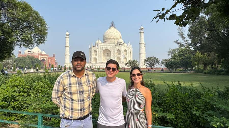 From Delhi: Private Taj Mahal, Baby Taj & Agra Fort Day Trip - Agra Fort, where the royal story gets bigger