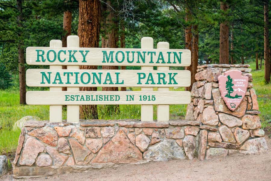 From Denver: Rocky Mountain National Park Day Trip and Lunch - Estes Park and the Stanley Hotel