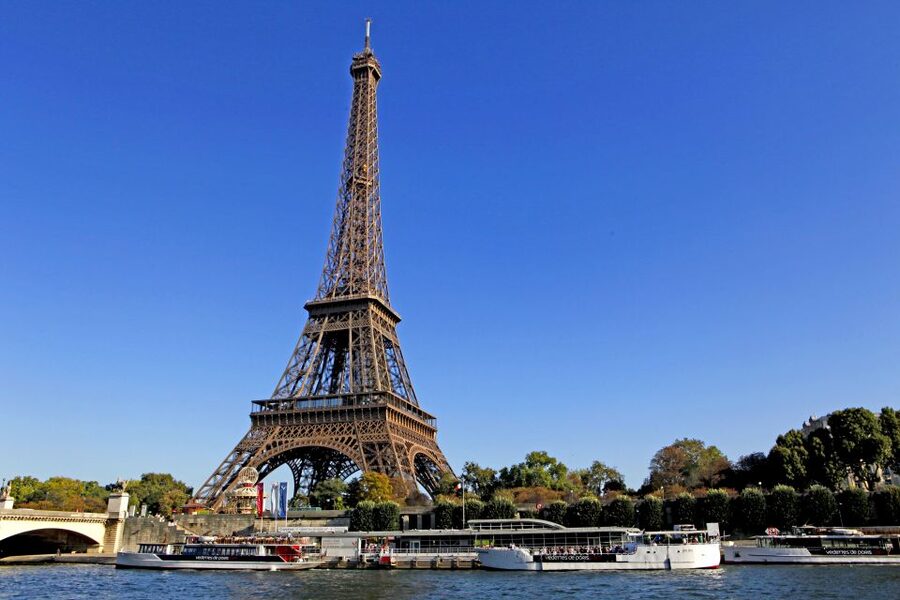 From Disneyland Paris: Paris Day Trip and Sightseeing Cruise - Why this day trip works from Disneyland Paris