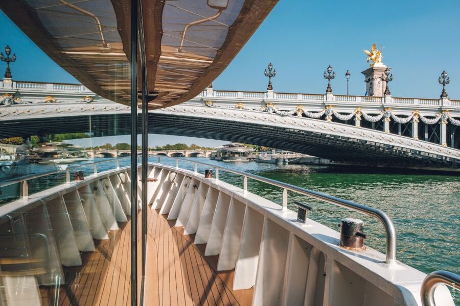 From Disneyland Paris: Paris Day Trip and Sightseeing Cruise - Four hours to make Paris your own