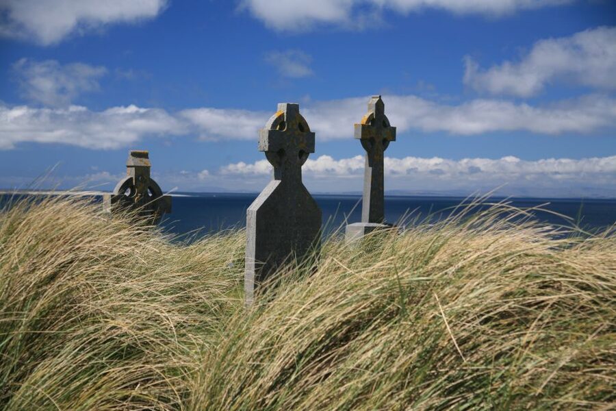 From Doolin: Day Trip to Inisheer with Bike or Bus Tour - Who should book this Inisheer day trip