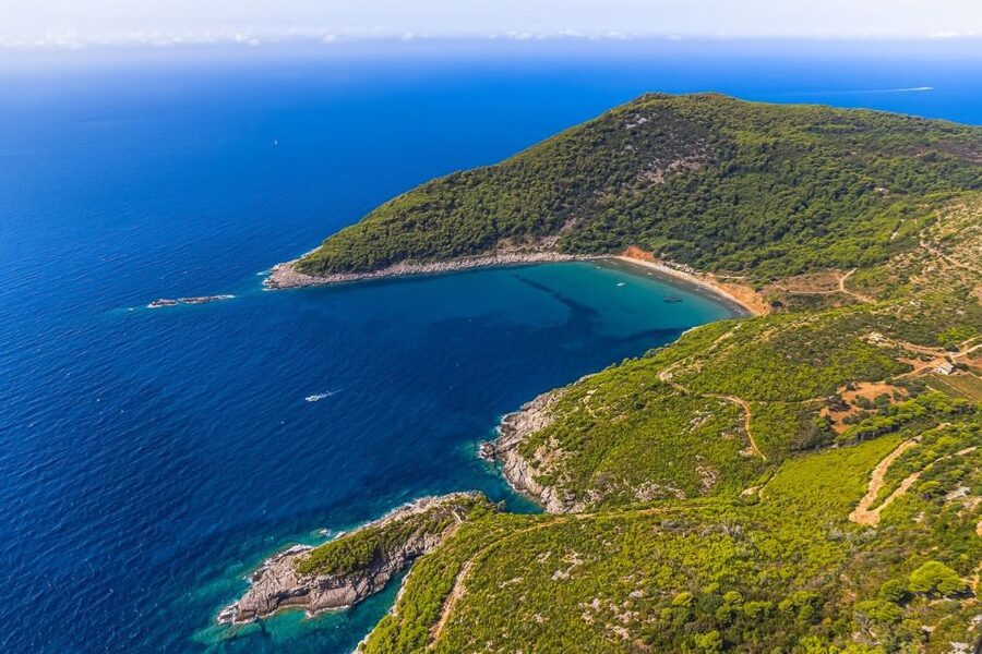 From Dubrovnik: Elaphite Islands Day Trip with Lunch - Lunch on board, with a practical choice of menus