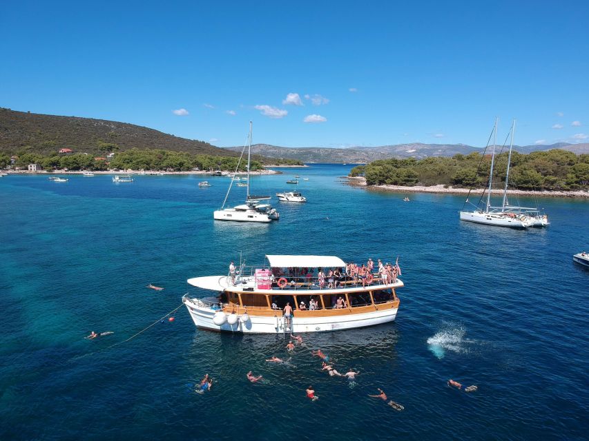 From Dubrovnik: Elaphite Islands Day Trip with Lunch - Starting at Gruž and sailing into the archipelago