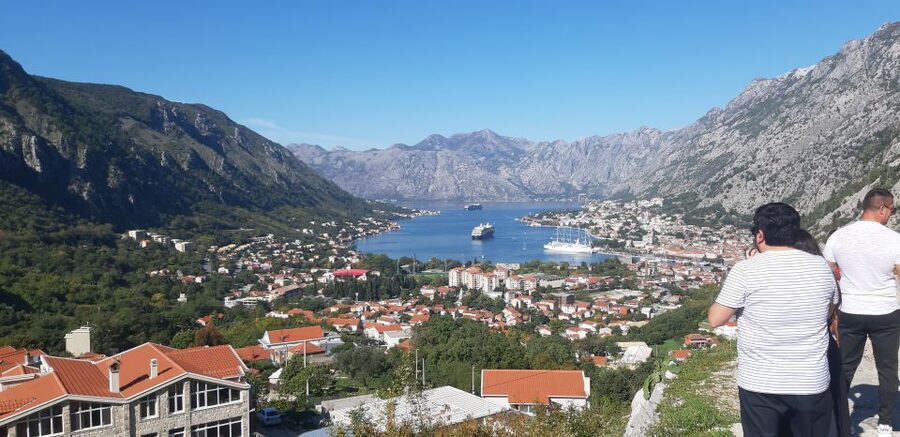 From Dubrovnik: Perast, Kotor & Budva Small-Group Day Trip - Perast and the boat to Our Lady of the Rocks