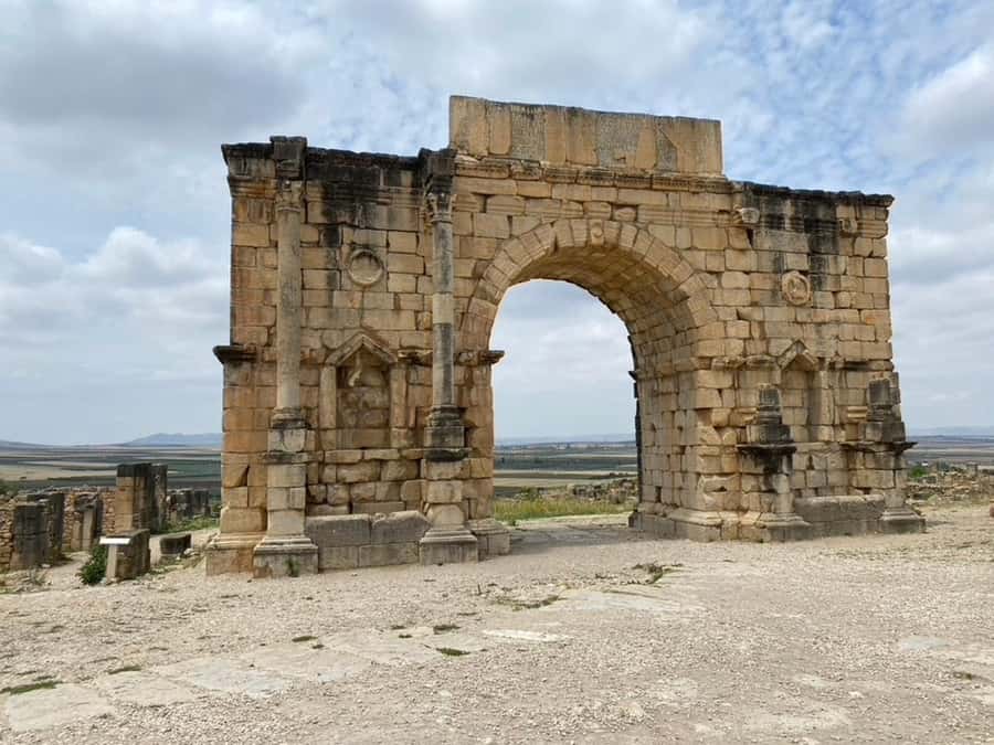 From Fes: Volubilis, Moulay Idriss, & Meknes Full-Day Trip - Exploring Meknes after the countryside