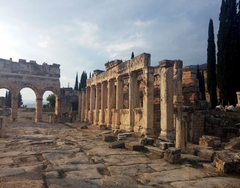 From Fethiye: Pamukkale & Hierapolis Day Trip w/ Meals - Walking the white travertines