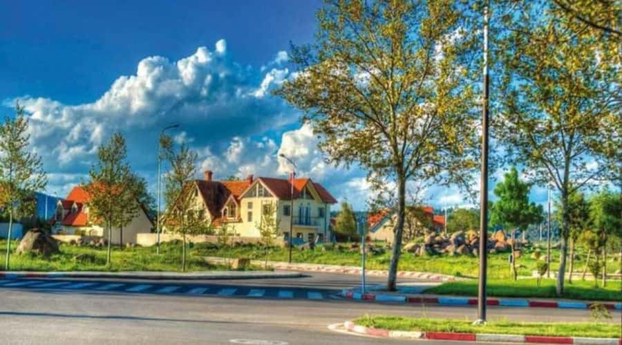 From Fez: Middle Atlas Ifran and Forest of Monkeys Day Trip - What the $22 price really covers