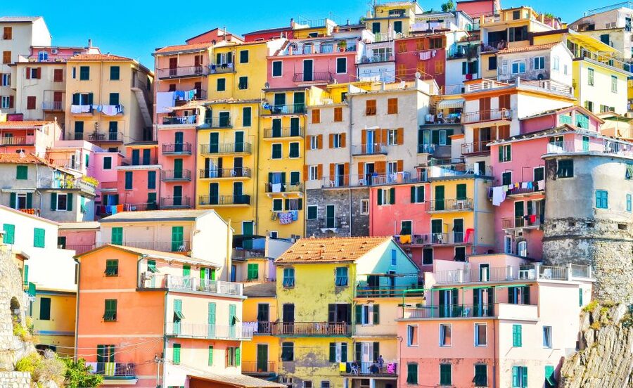 From Florence: Cinque Terre Day Trip with Optional Lunch - The people who make the schedule work