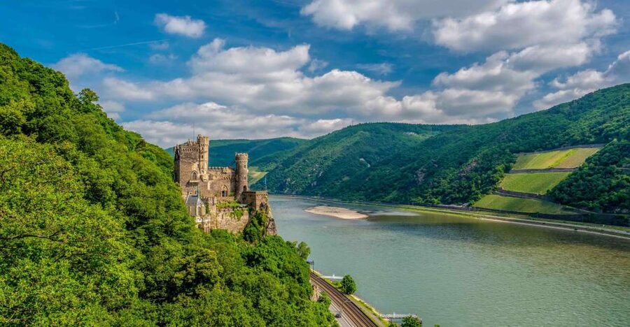 From Frankfurt: Rhine Valley Day Trip - Why the Rhine Valley works as a day trip from Frankfurt