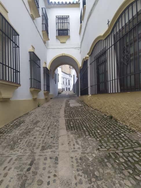 From Fuengirola: Ronda+Setenil de las Bodegas Day Trip - Ronda’s bullring and the New Bridge