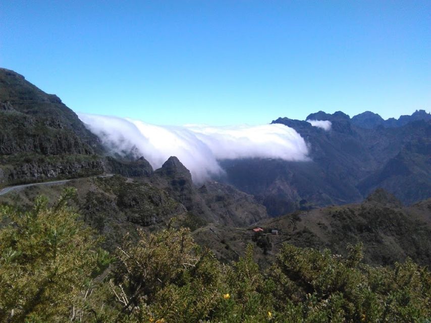 From Funchal: West Madeira and Laurel Forest Day Trip - Seixal and the Véu da Noiva waterfall