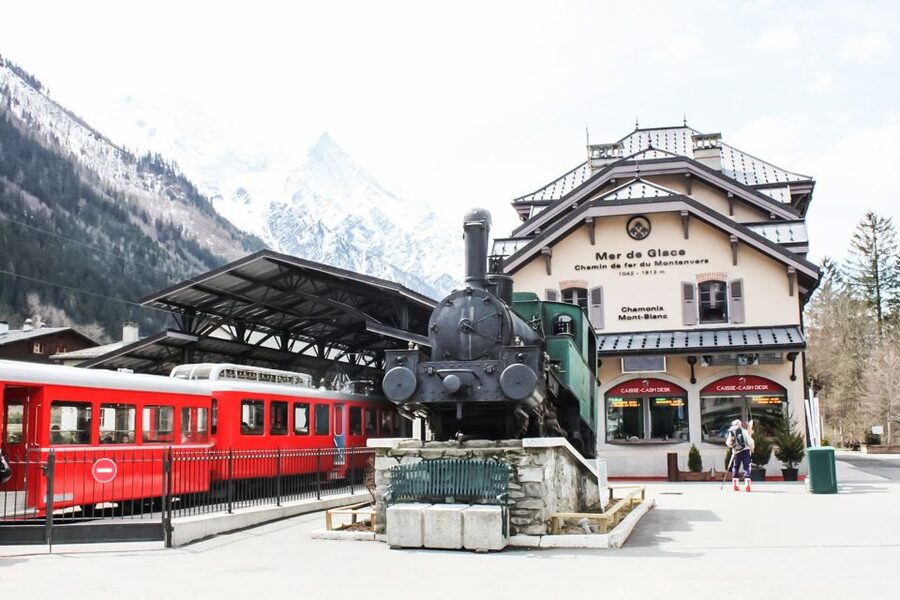 From Geneva: Full-Day Trip to Chamonix and Mont-Blanc - How the guide-led schedule works