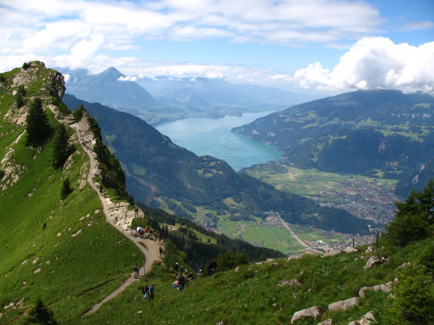 From Geneva: Full-Day Trip to Interlaken - Free time between Lakes Thun and Brienz