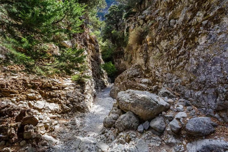 From Georgioupoli: Easy Hiking Day-Trip to Imbros Gorge - Crossing the Askifou Mountains