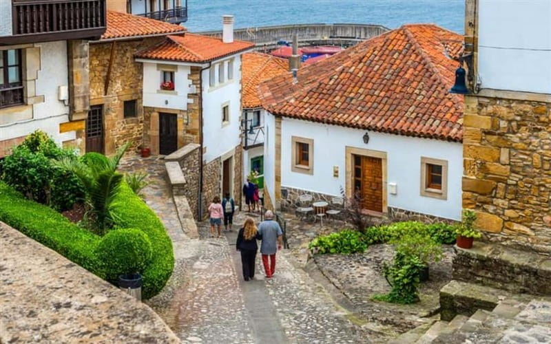 From Gijón: Covadonga, Cangas de Onís, and Lastres Day Trip - FAQ