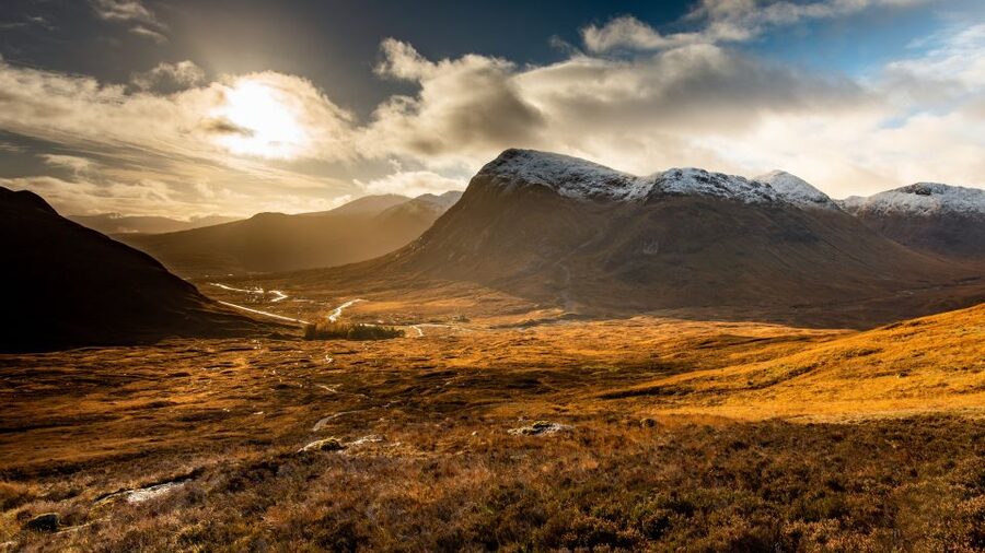 From Glasgow: Glenfinnan, Fort William, and Glencoe Day Trip - Loch Lomond and the final stop at Tarbet