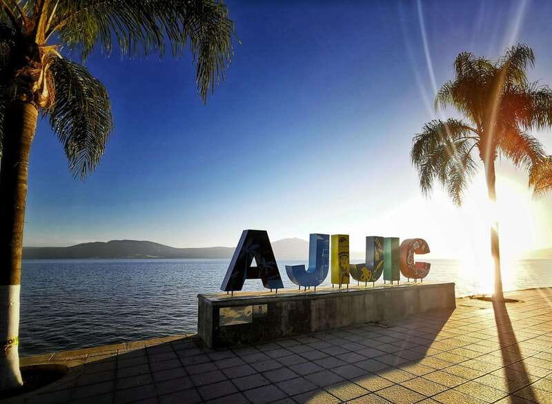 From Guadalajara: Enchanting Lake Chapala & Ajijic Day Trip - What to bring and how to prepare