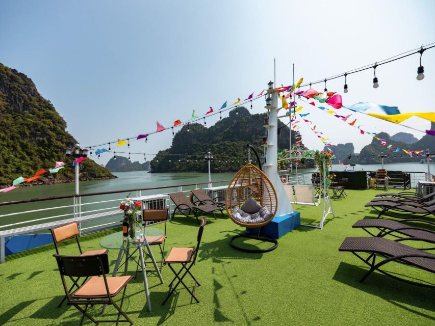 From Hanoi: Halong Bay Deluxe Cruise Day Trip - The return cruise and sunset timing