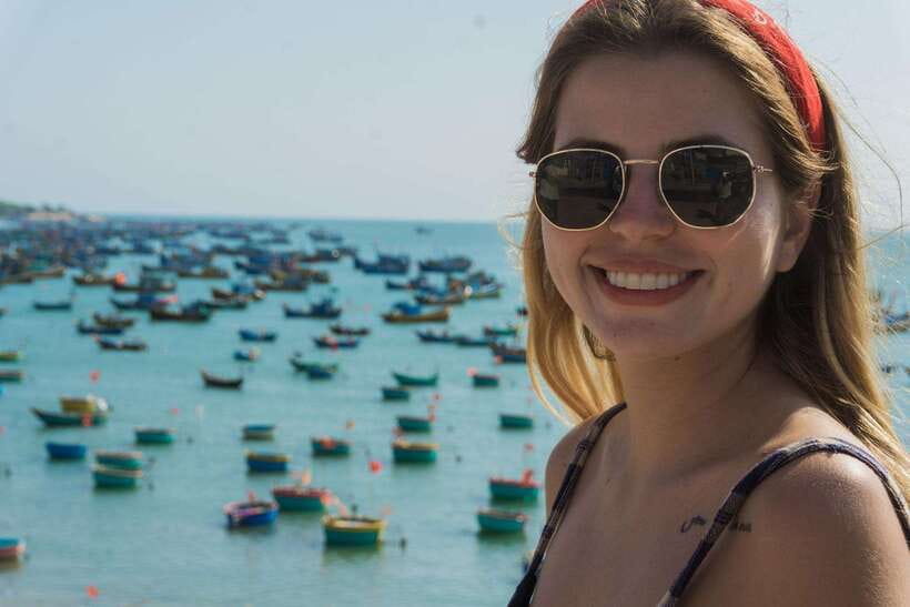 From HCM: Mui Ne Day Trip with Fairy Stream and Sand Dunes - Seafood lunch beside the beach