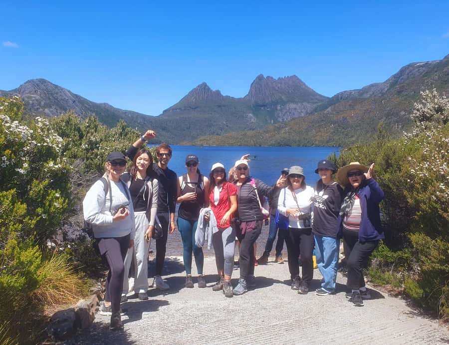 From Hobart: Active Day Trip to Cradle Mountain - The 6:00 AM start and the road west