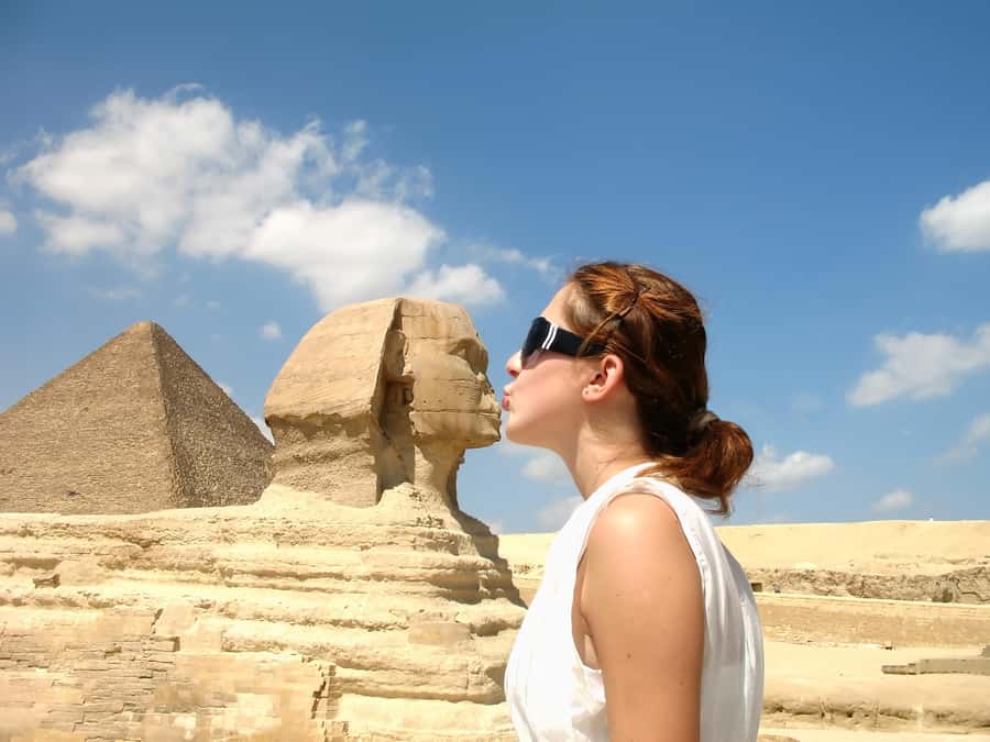 From Hurghada: Grand Egyptian Museum Pyramids Cairo Day Trip - The Giza Plateau and the Great Pyramid