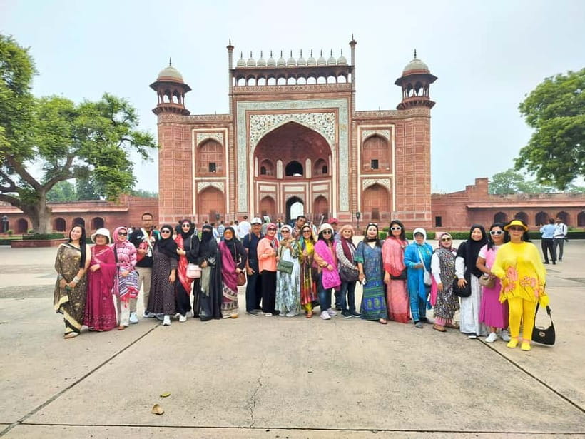 From Jaipur: Taj Mahal, Agra Fort, Baby Taj Day Trip by Car - The Taj Mahal: give the main event enough time