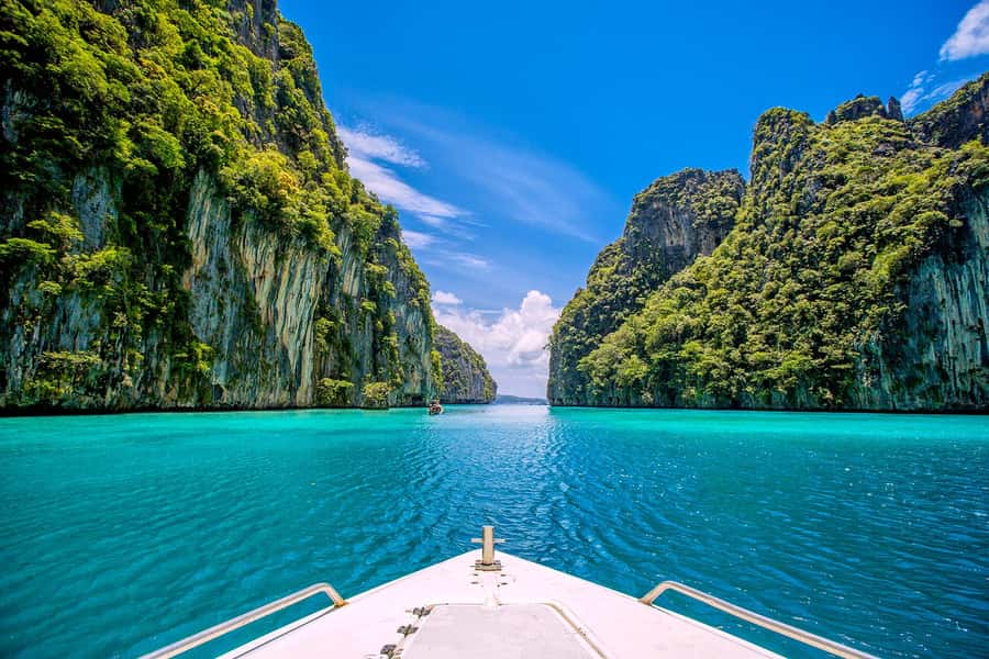 From Khao Lak: Bamboo & Phi Phi Islands, & Maya Bay Day Trip - Bamboo Island gives you the best breathing room