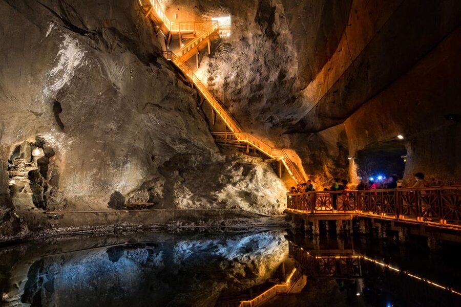 From Krakow: Auschwitz and Wieliczka Salt Mine Full-Day Trip - Two major Krakow sights, one demanding day