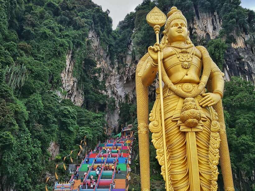 From Kuala Lumpur: Colmar Tropicale and Batu Caves Day Trip - The drive to Bukit Tinggi changes the pace