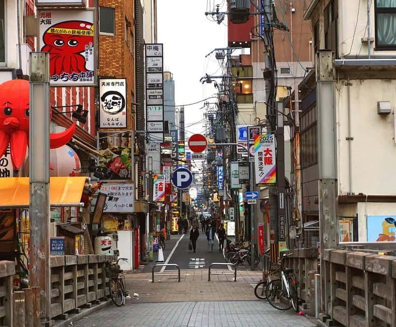 From Kyoto: Nara, Osaka & Kobe Day Trip – 3 Cities in 1 Day - Osaka Castle and its green surroundings