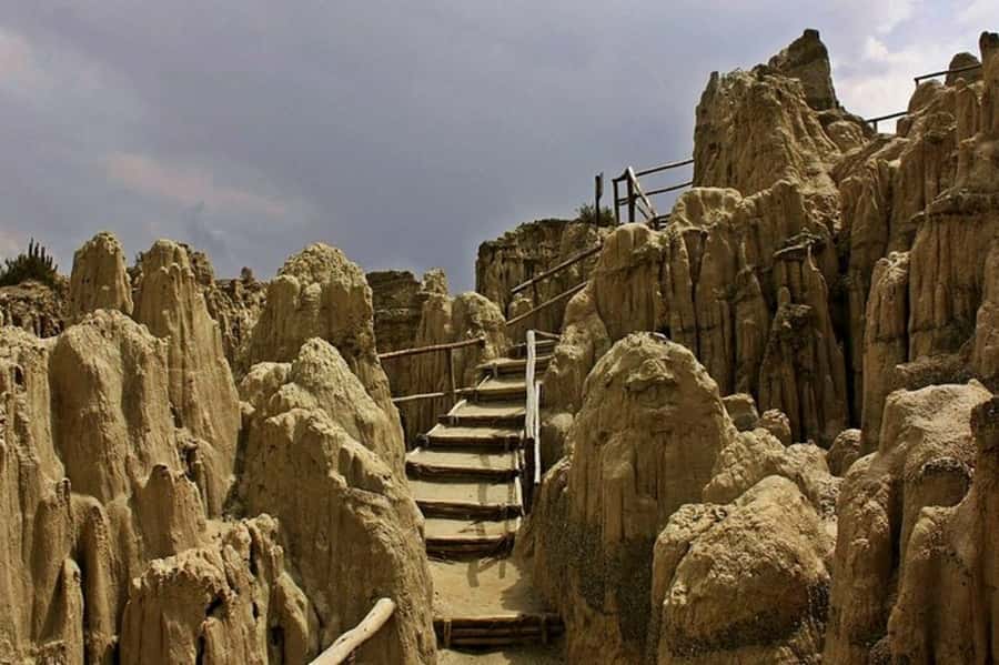 From La Paz: Day Trip to Chacaltaya and Moon Valley - The long road to abandoned Chacaltaya