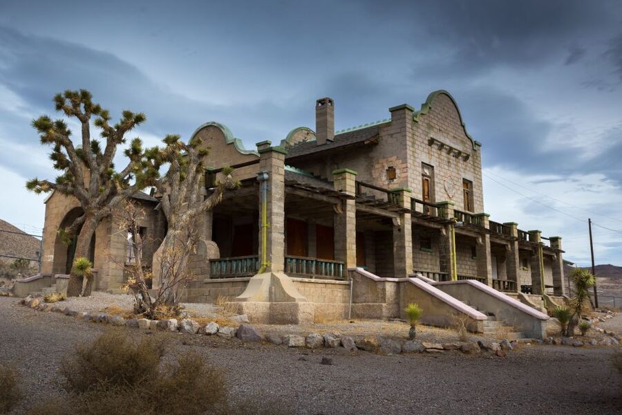 From Las Vegas: Death Valley & Rhyolite Ghost Town Day Trip - Rhyolite and the Tom Kelly Bottle House